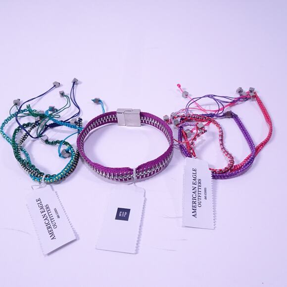 AEO American Eagle Outfitters Gap Rainbow Friendship Bracelet Set NWT $42 - Picture 7 of 8